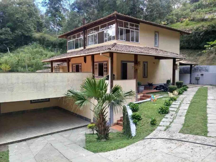 Casa Em *